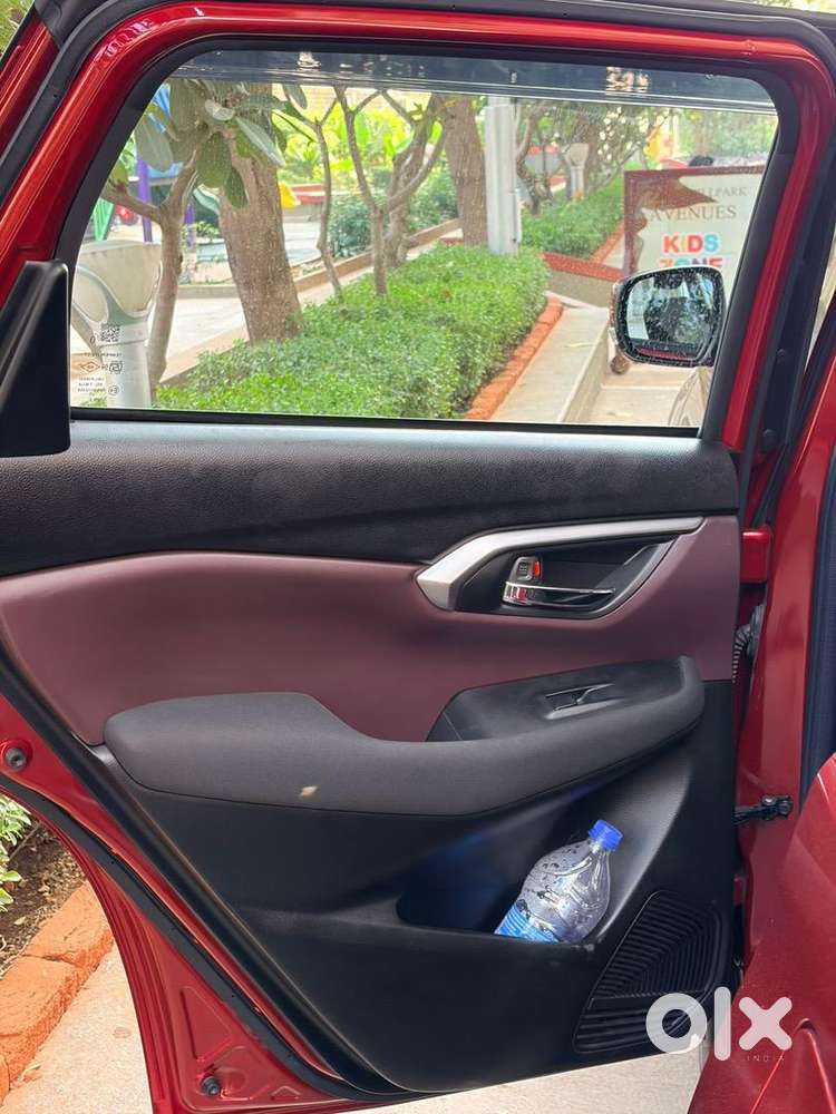 Maruti Suzuki Grand Vitara 2023 Petrol 22906 Km Driven