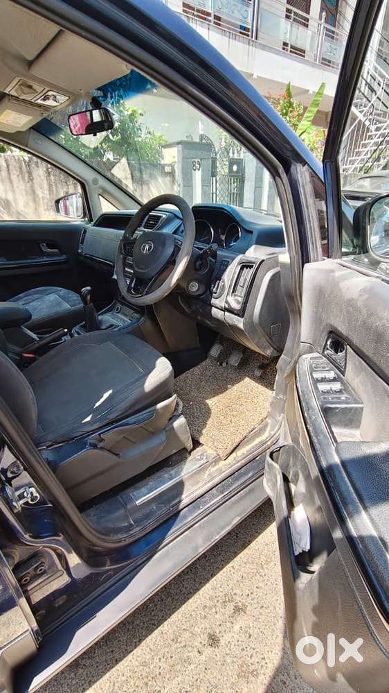 Tata Hexa Xe, 2018, Diesel