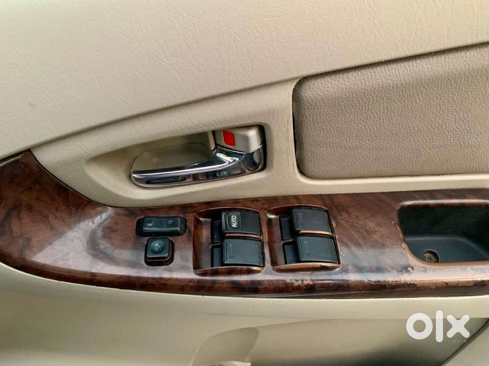Toyota Innova 2.5 Vx 8 Seater Bs Iv, 2015, Diesel