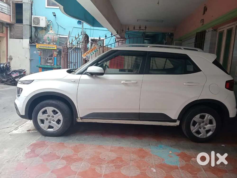 Hyundai Venue 2020 Petrol 39000 Km Driven