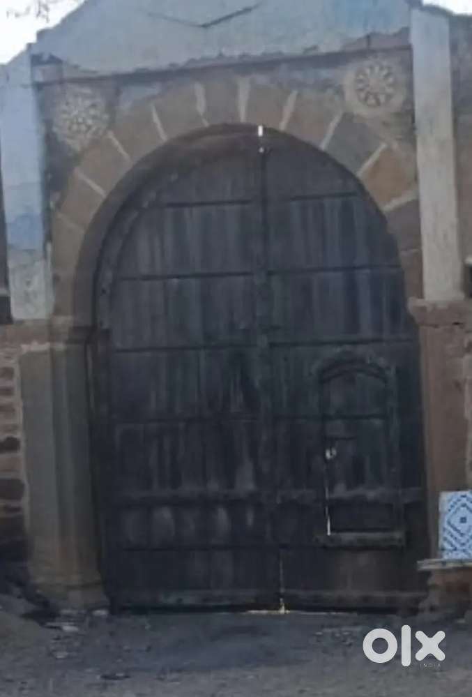 Rajvadi gate