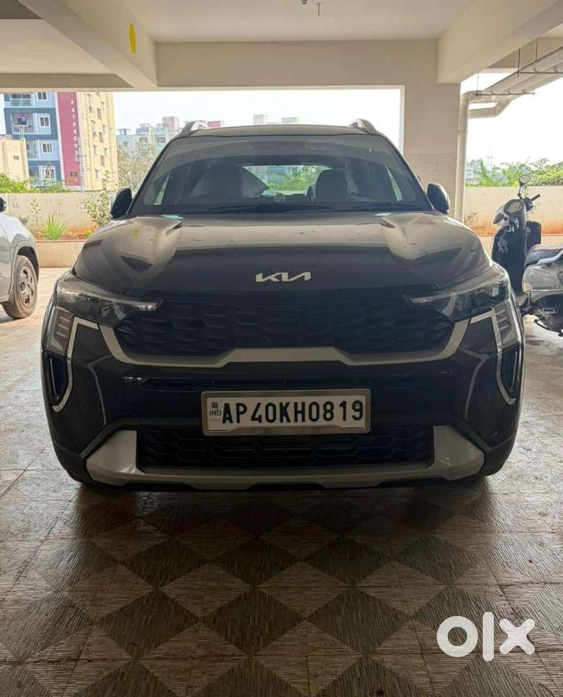 Kia Sonet Petrol 2500 Km Driven