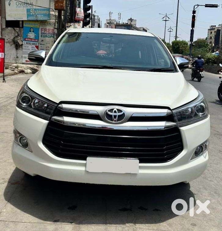 Toyota Innova Crysta 2.4 Z 7 Str, 2016, Diesel