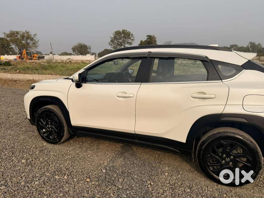 Maruti Suzuki Fronx 2024 Petrol Well Maintained