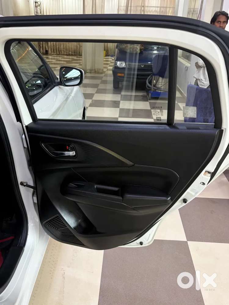 Maruti Suzuki Swift Vxi, 2024, Petrol