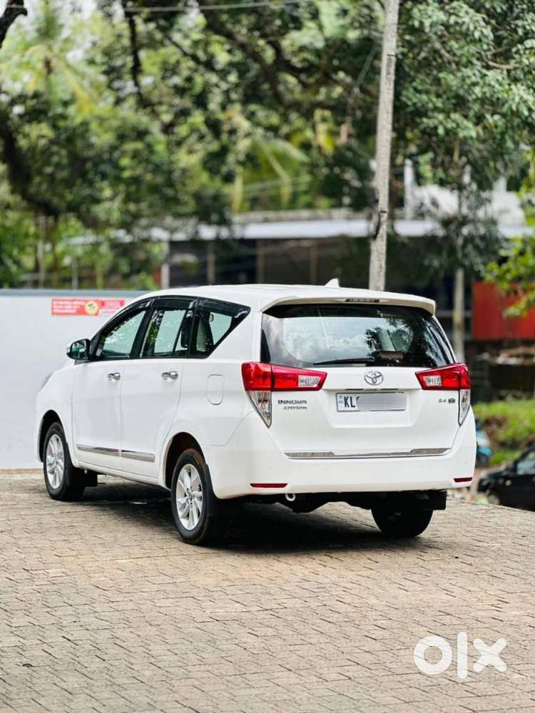 Toyota Innova Crysta [2020-ongoing] 2.4 Gx 7 Str, 2019, Diesel