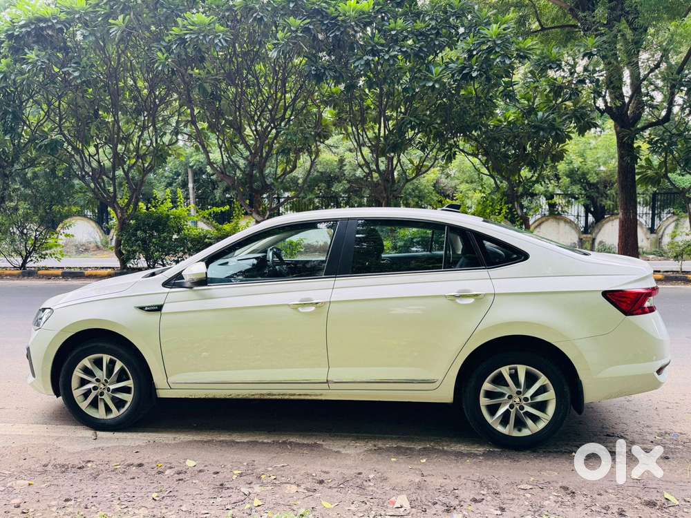 Skoda Slavia 1.0 Ambition Tsi, 2023, Petrol