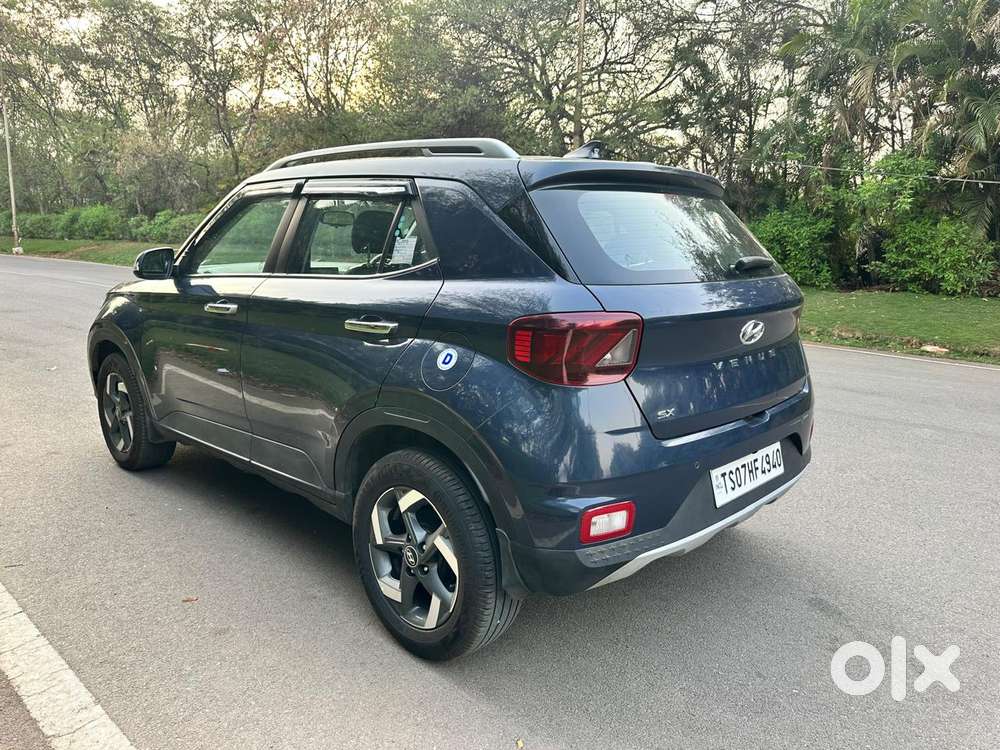 Hyundai Venue Sx (o) Mt 1.5 Diesel, 2020, Diesel