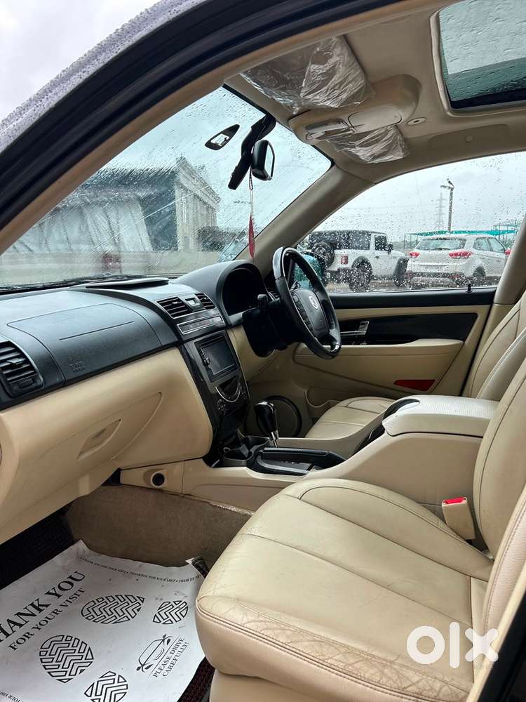 Mahindra Ssangyong Rexton 2015
