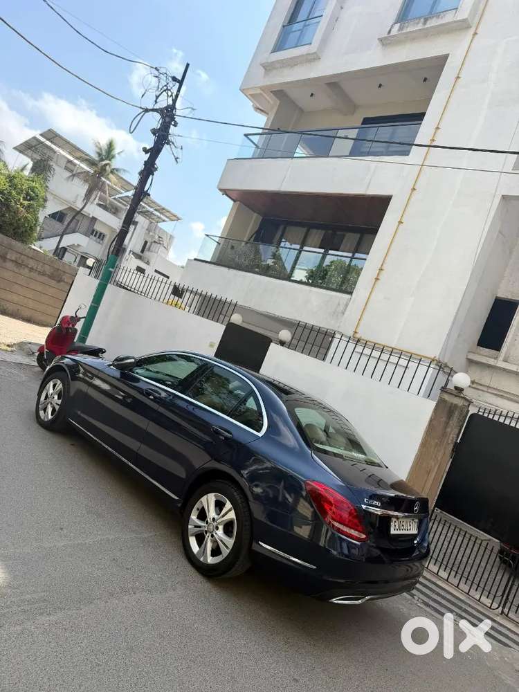 Mercedes Benz C220d Cbu Unit Diesel First Owner