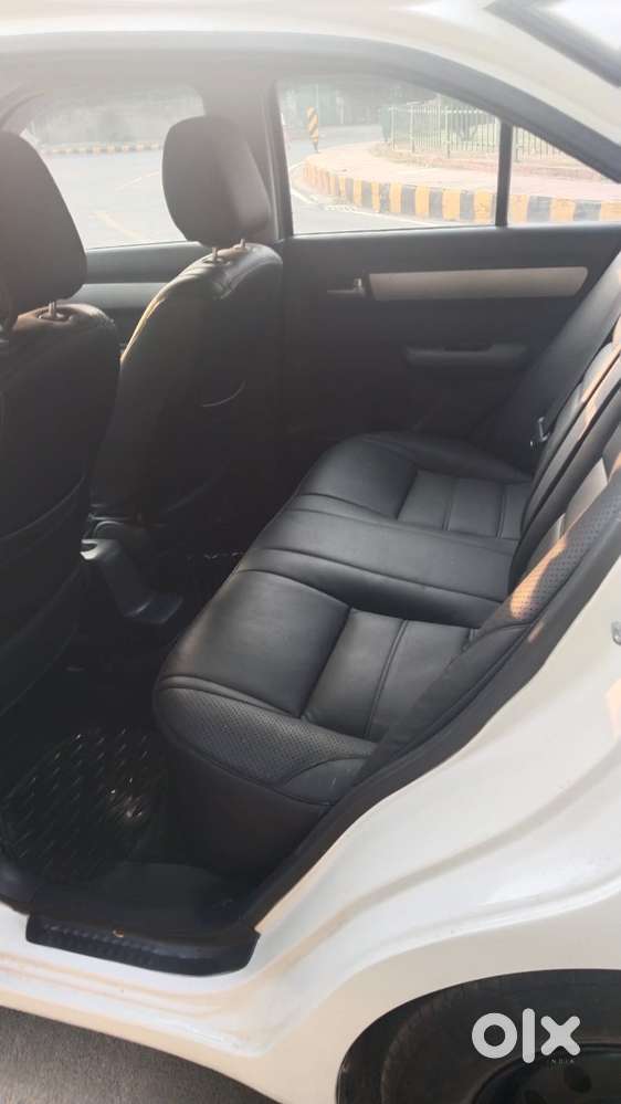 Maruti Suzuki Dzire 1.2 Vxi, 2011, Cng & Hybrids