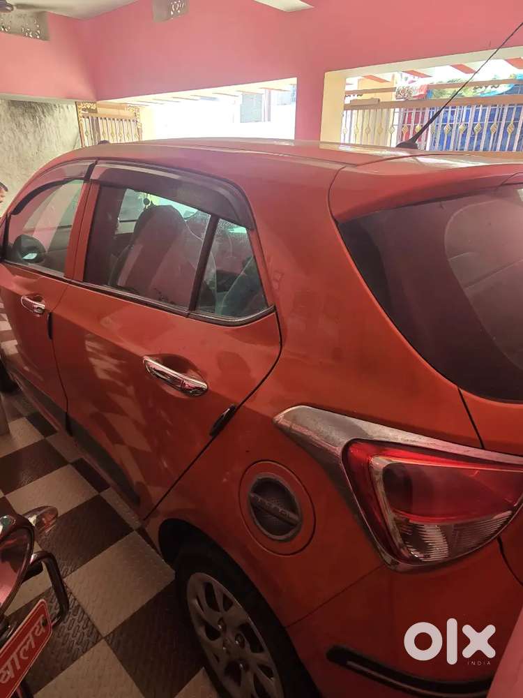 Hyundai Grand I10 2018 Petrol 30000 Km Driven