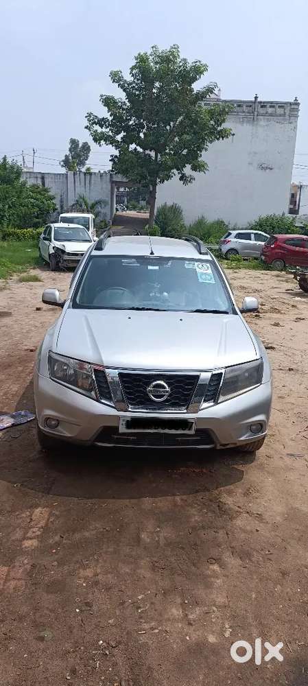 Nissan Terrano 2014 Diesel 98000 Km Driven