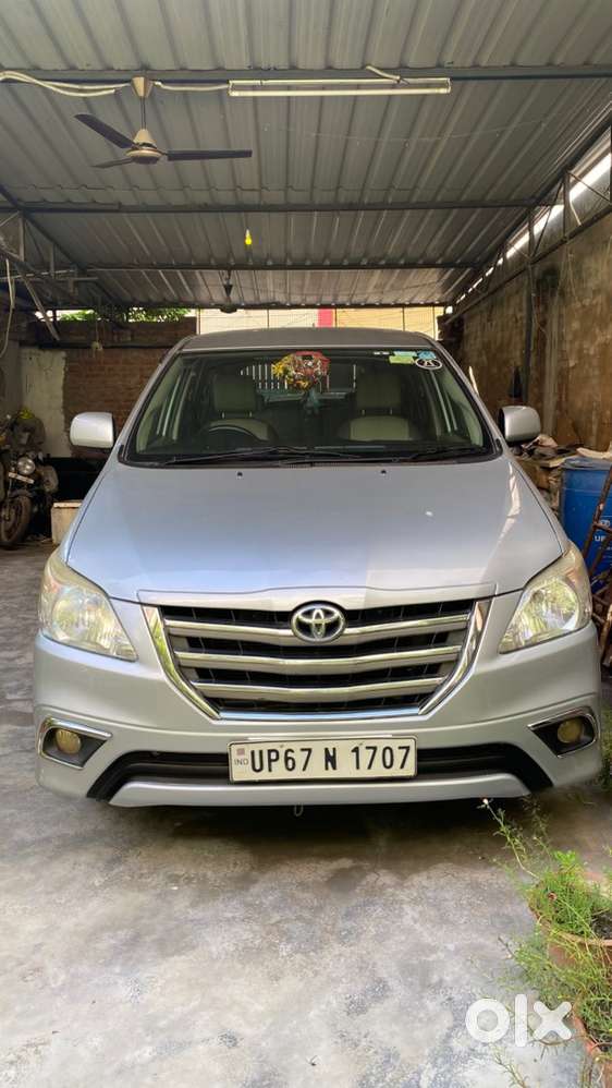Toyota Innova 2015 Diesel Well Maintained Interior And Exterior