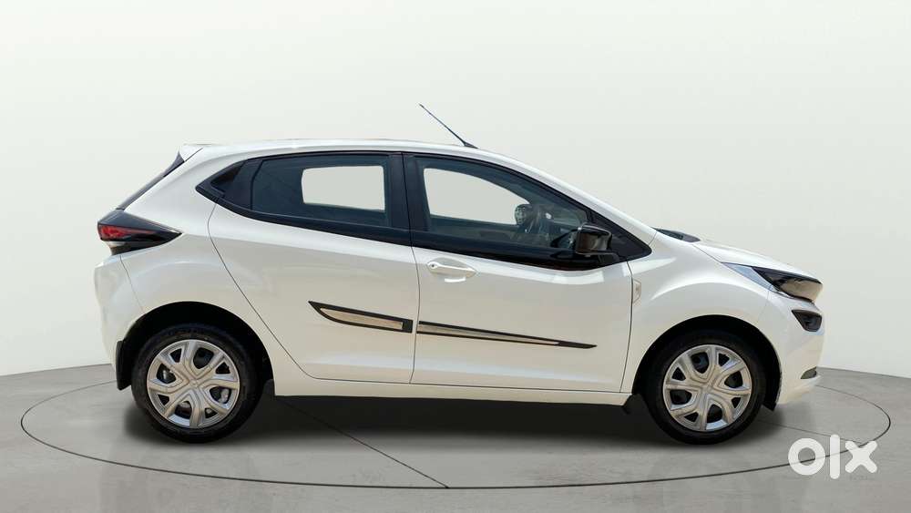 Tata Altroz 1.2 Xm Plus, 2021, Petrol