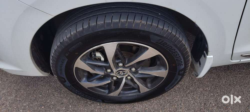 Toyota Rumion V Mt, 2024, Petrol