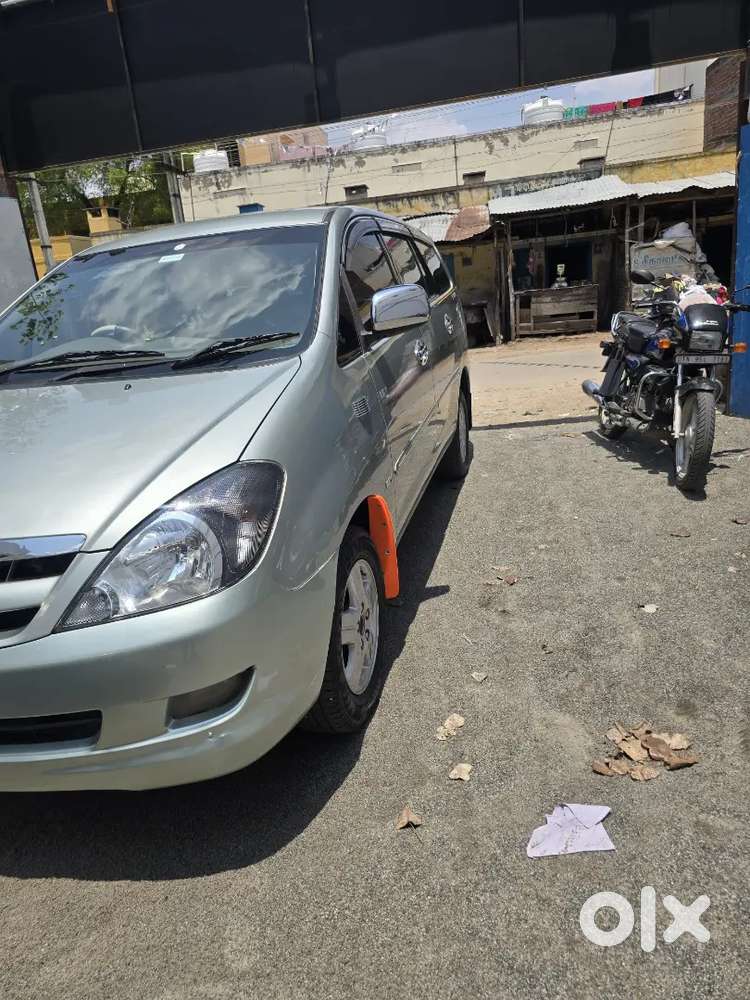 Toyota Innova 2006 Petrol 222000 Km Driven