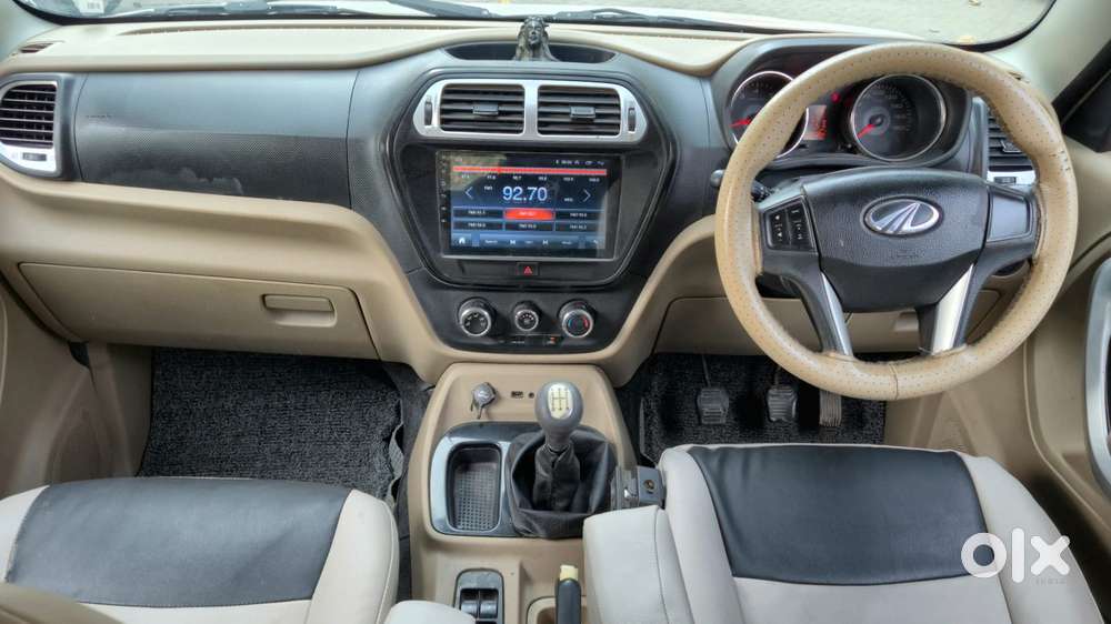 Mahindra Tuv 300