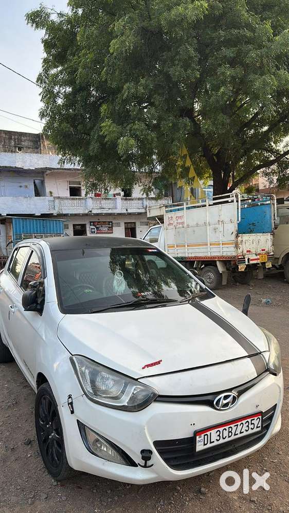 Hyundai I20 Petrol Manual 2012