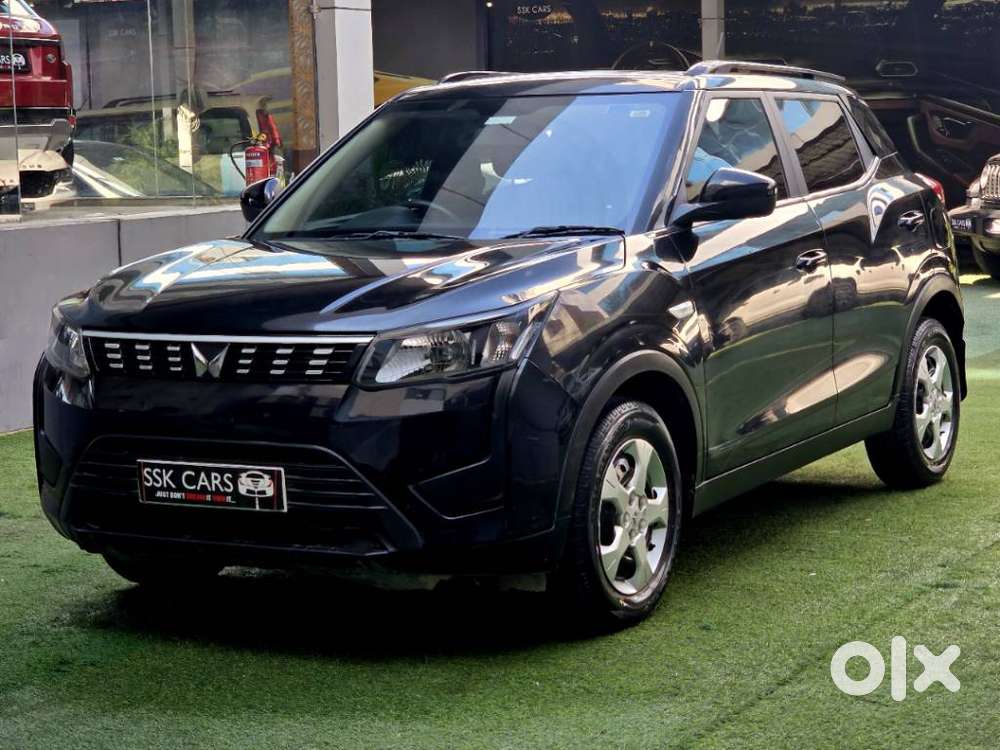 Mahindra Xuv300 W6, 2024, Petrol