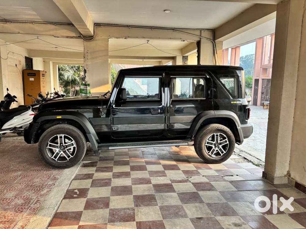 Mahindra Thar Roxx Mx3 Rwd At, 2025, Petrol