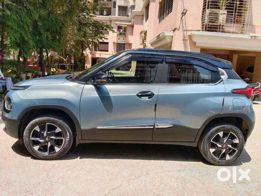 Tata Punch 1.2 Revotron Creative Amt Dual Tone, 2022, Petrol