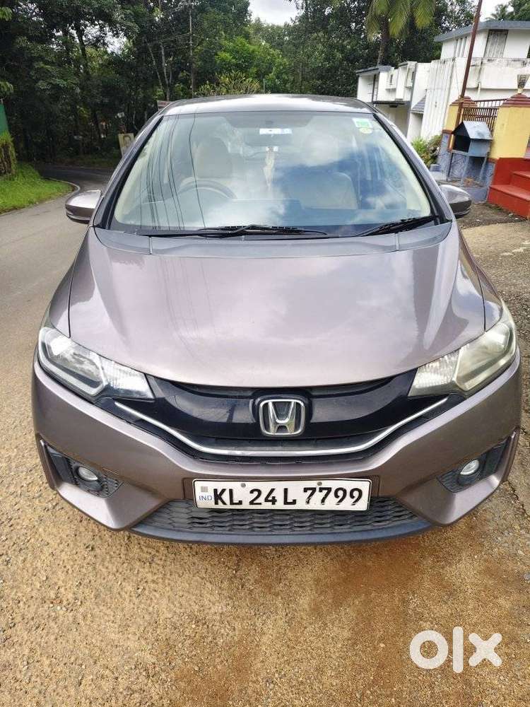 Honda Jazz V Automatic, 2016, Petrol