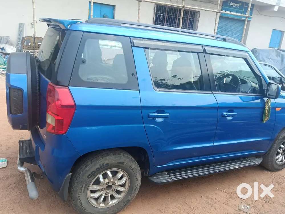 Mahindra Tuv 300 2016 Diesel 82000 Km Driven