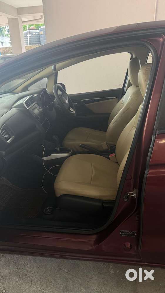 Honda Jazz V Automatic, 2016, Petrol