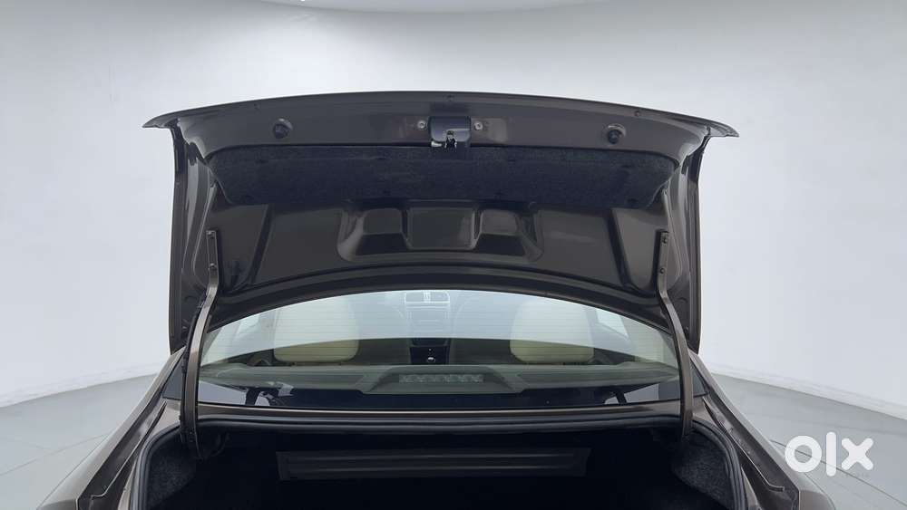 Volkswagen Vento 2010-2013 Petrol Highline, 2016, Petrol