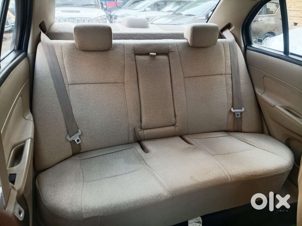 Maruti Suzuki Swift Dzire Zdi Bsiv, 2015, Diesel