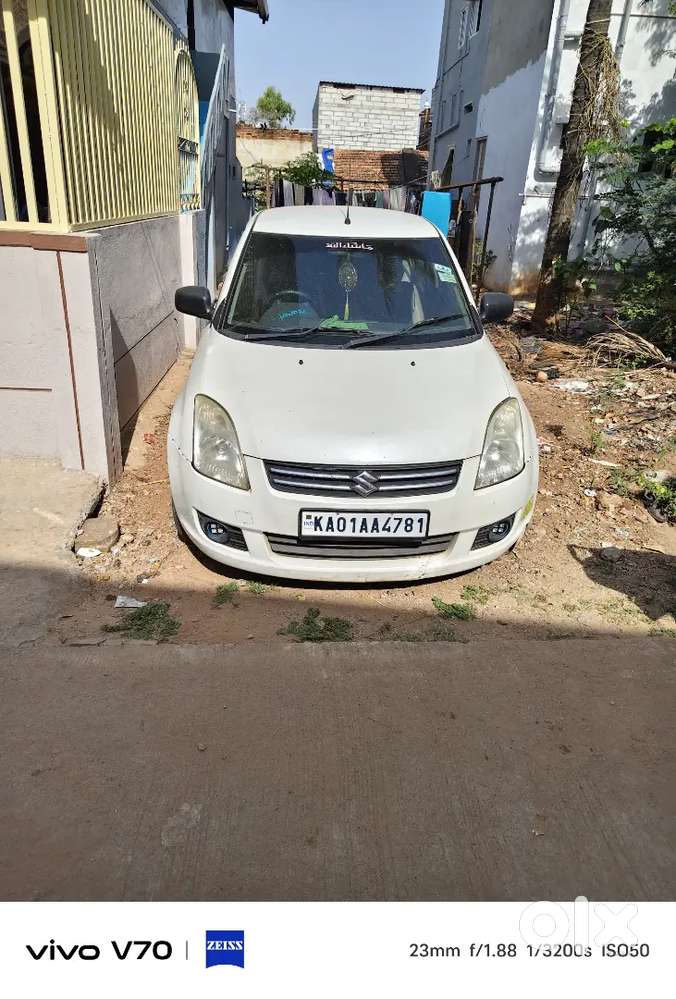 Maruti Suzuki Swift Dzire 2011 Diesel 111111 Km Driven.