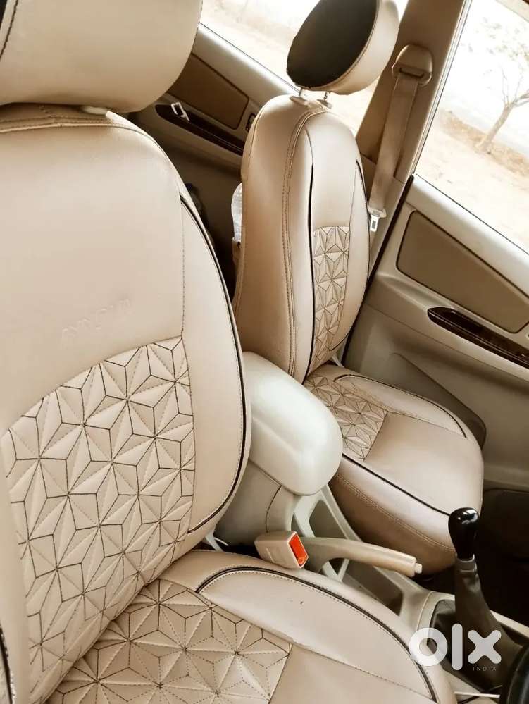 Toyota Innova 2015 Diesel 85000 Km Driven