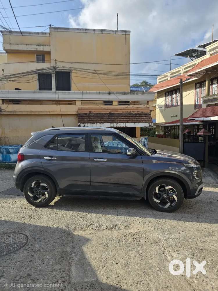 Hundai Venue  Diesel  2019  32000 Km