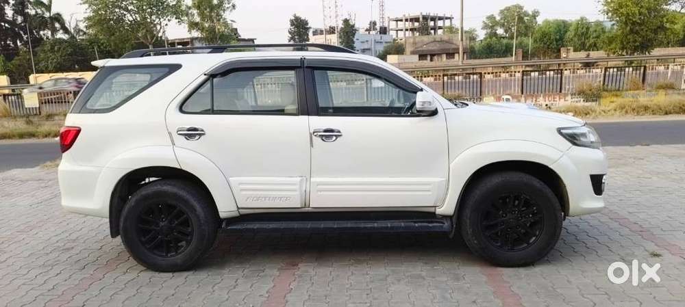 Toyota Fortuner 3.0 4x2 Automatic, 2015, Diesel