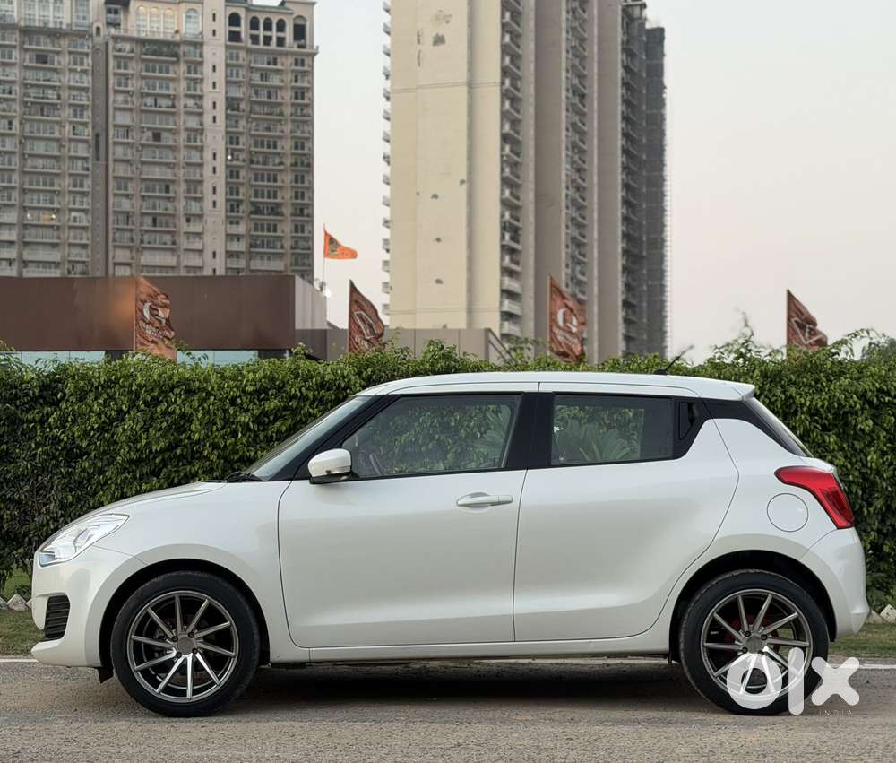 Maruti Suzuki Swift Vxi Optional, 2021, Petrol