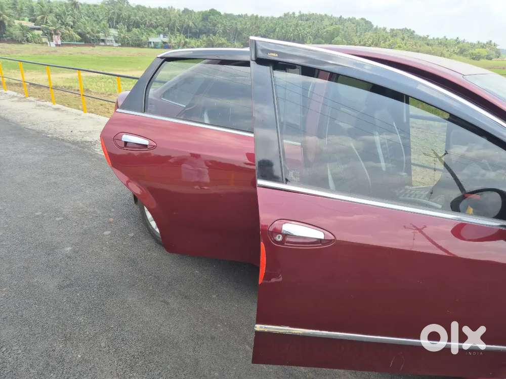 Full Option 4 Window Ac 4 New Tayer Appollo New Seat Cover