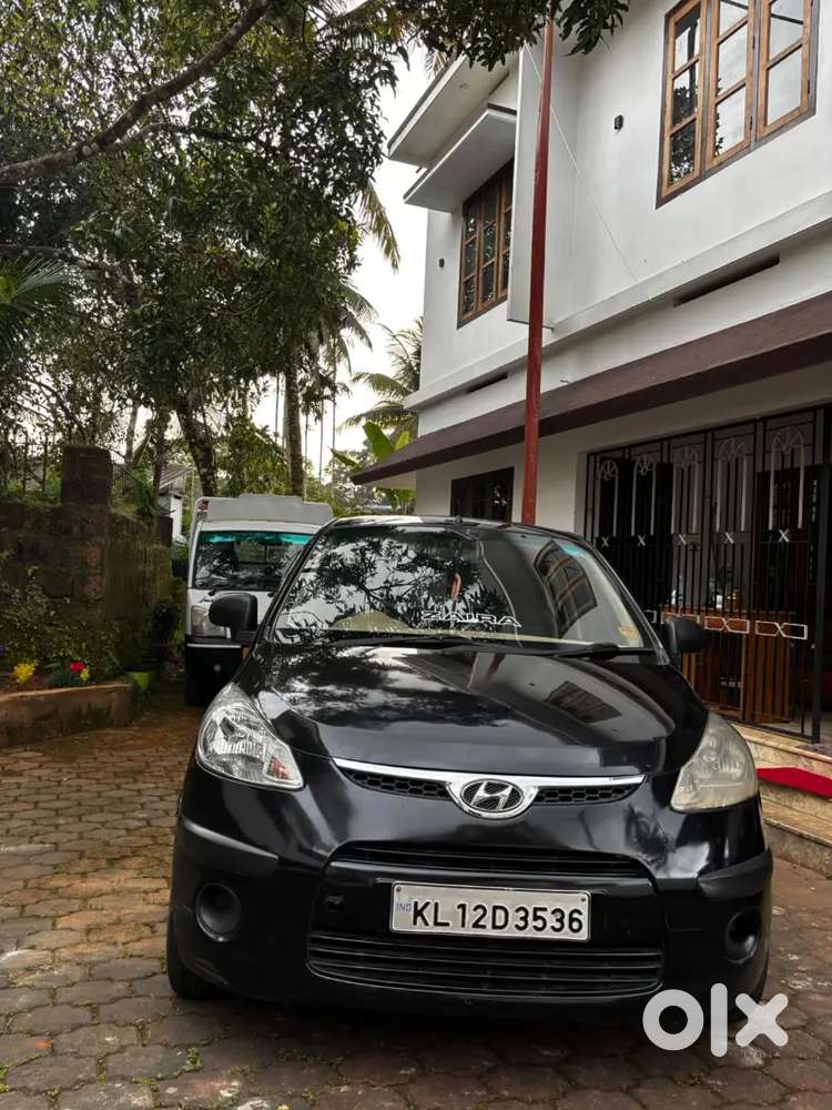 Hyundai I10 Sportz 2008 Petrol New Tyre With Alloy. New Insurence