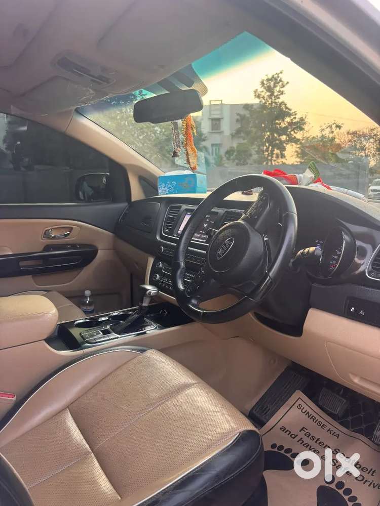 Kia Carnival Limousine 2020