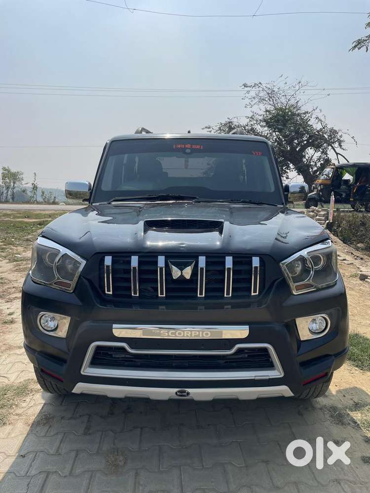 Mahindra Scorpio Classic S10 2017