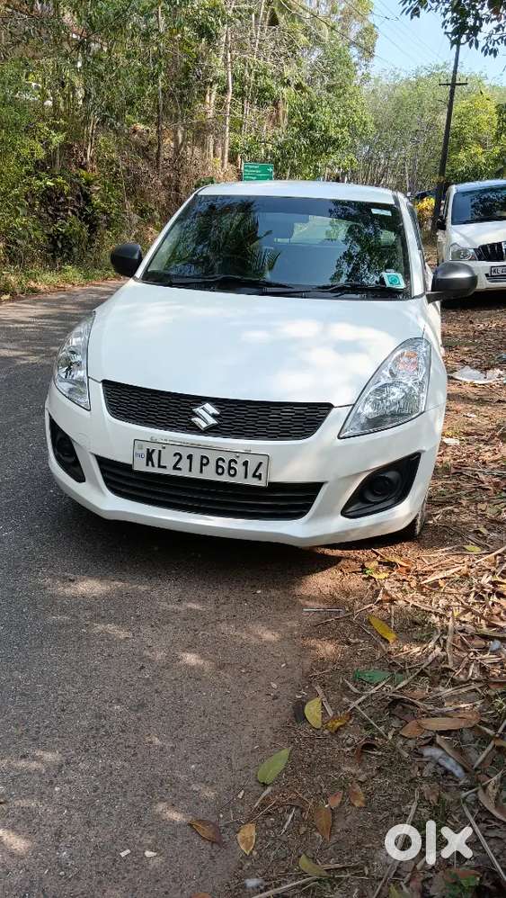 Low Kilometres. Lxi Option.. Air Bag.. Abs.. 2 Door Power Window.