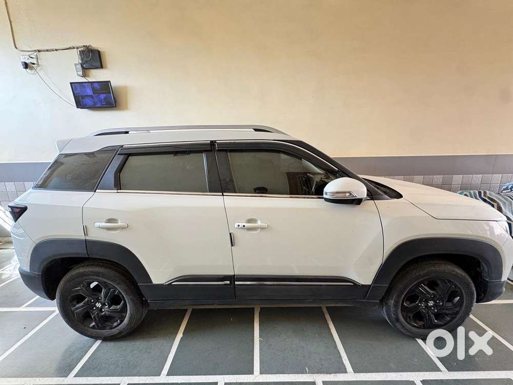 New Model Brezza 2023 Good Condition Top 2 Model Zxi Smart Hybrid