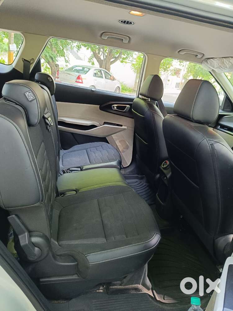 Kia Carens Clavis Htk Plus Dct, 2025, Petrol