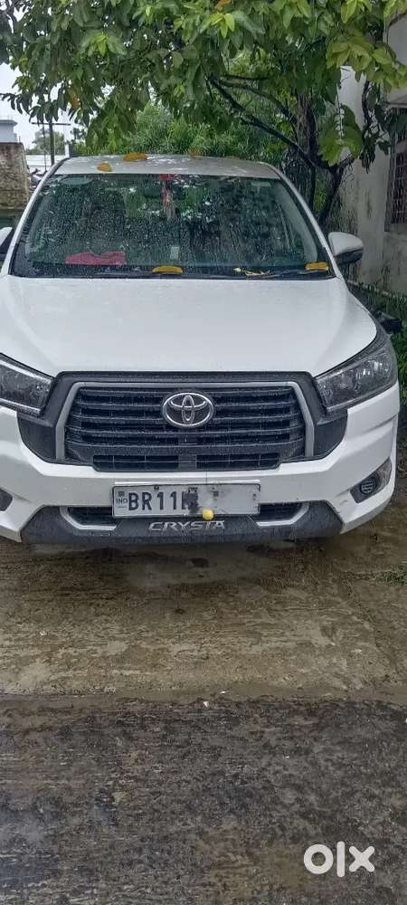 Toyota Innova Crysta 2024