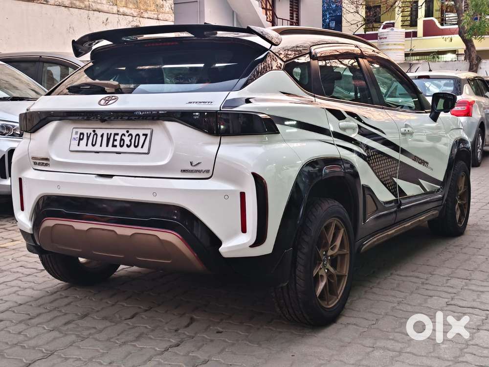 Toyota Urban Cruiser Taisor V 1.0 Petrol At Dual Tone, 2024, Petrol