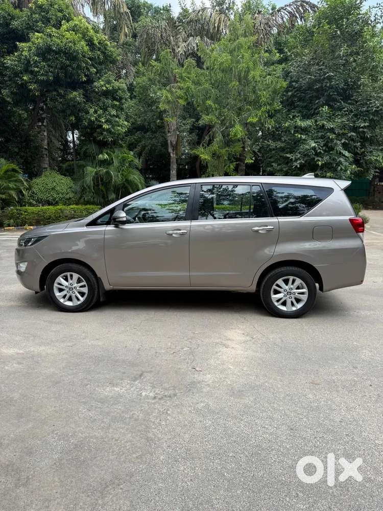 Toyota Innova Crysta 2.4 V 7 Str, 2017, Diesel