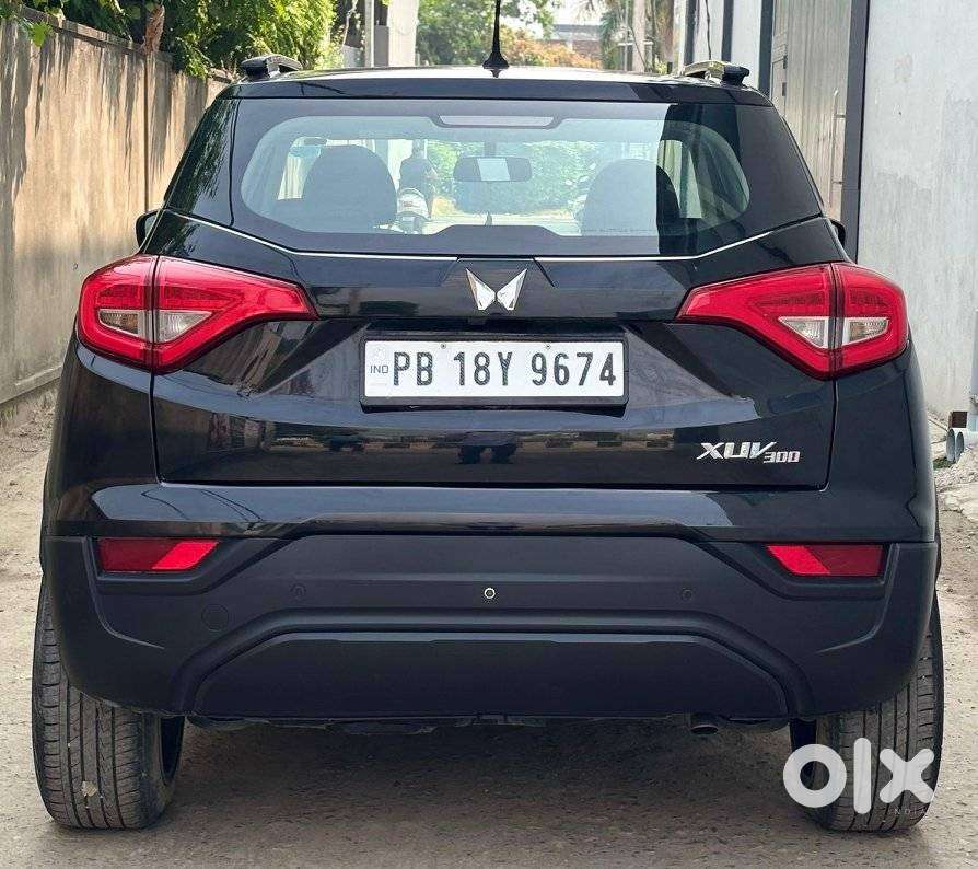Mahindra Xuv300, 2023, Diesel