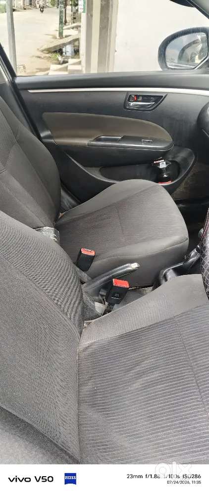 Maruti Suzuki Swift Vxi 2015
