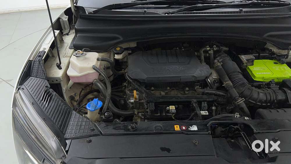 Hyundai Alcazar 1.5 Tdct Signature (o) 7s Petrol, 2023, Petrol