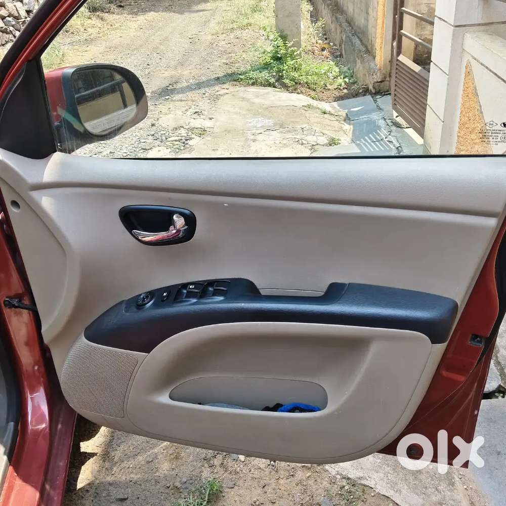 Hyundai I10 Sportz 2012 Petrol